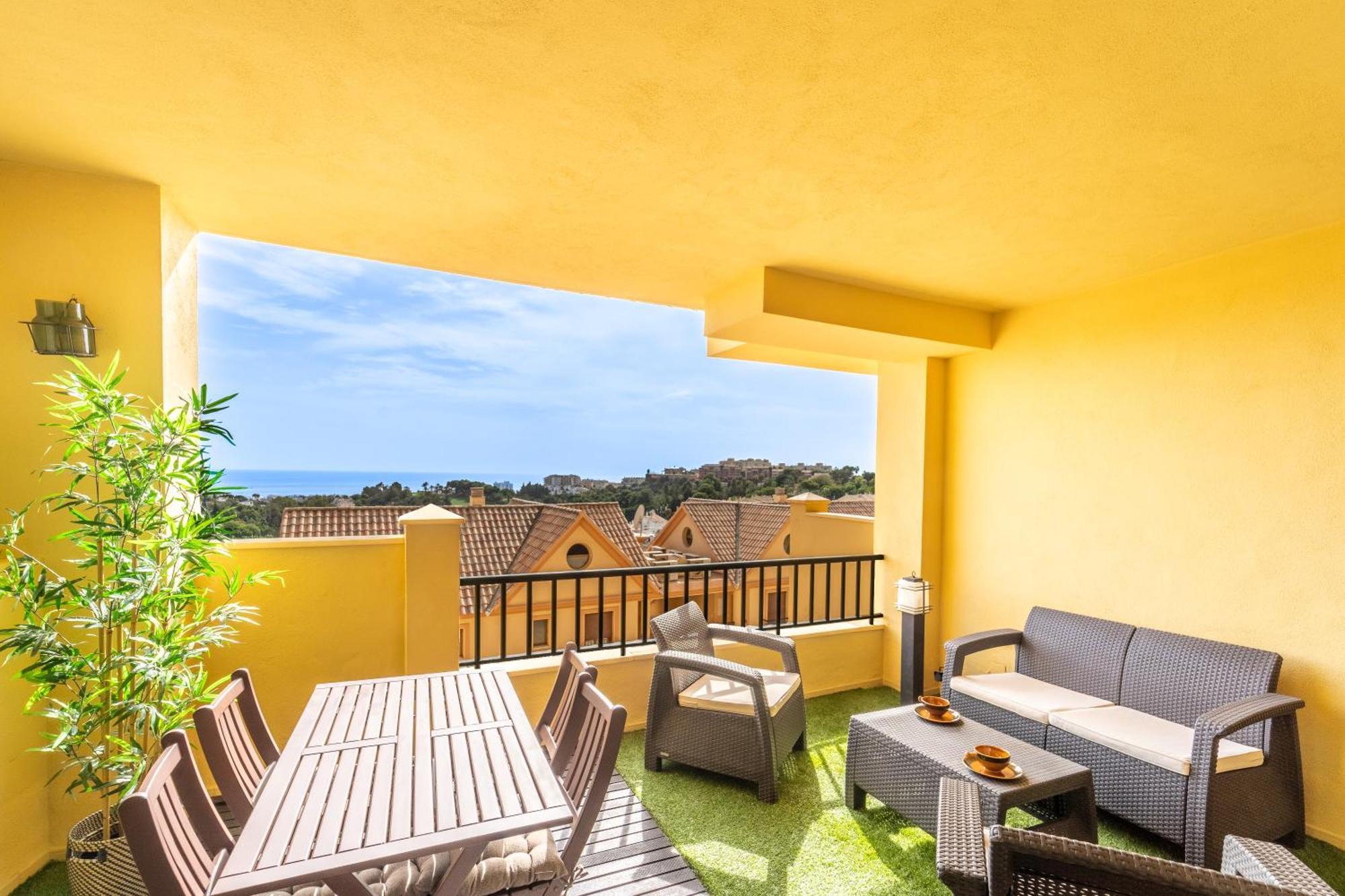 Fabulous Golf Front Apartment With Pool And Seaview Benalmadena Exterior photo